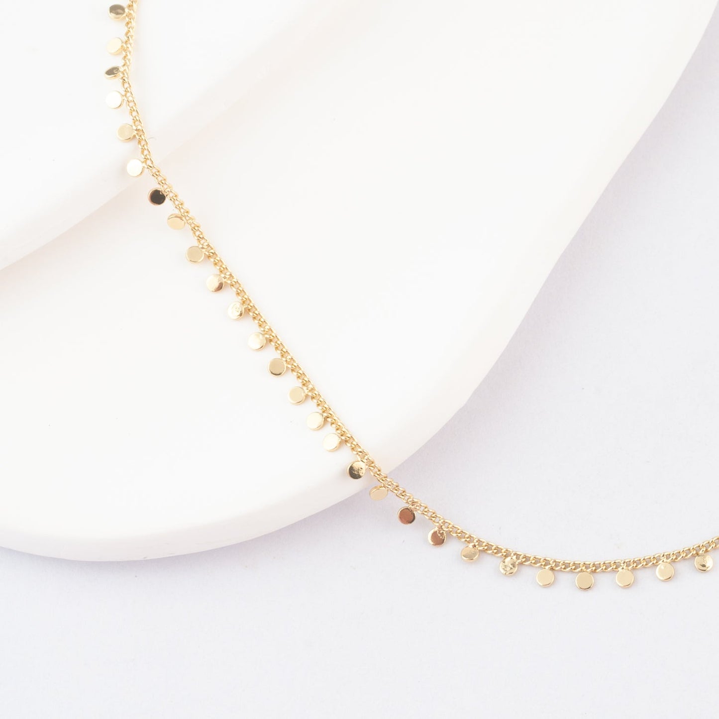 Beautiful gold necklace, simple gold necklace, gold necklace with circles, layering necklace, present ideas for xmas, online gifting
