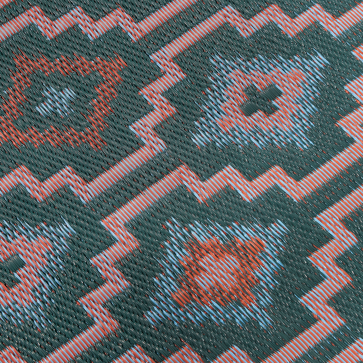 Lhasa Green Outdoor Doormat – 24" x 36" Non-Slip, Recycled Plastic
