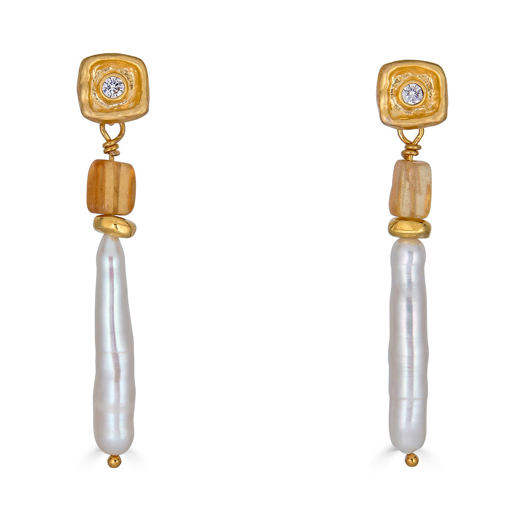 Biwa Pearl & Garnet Earring