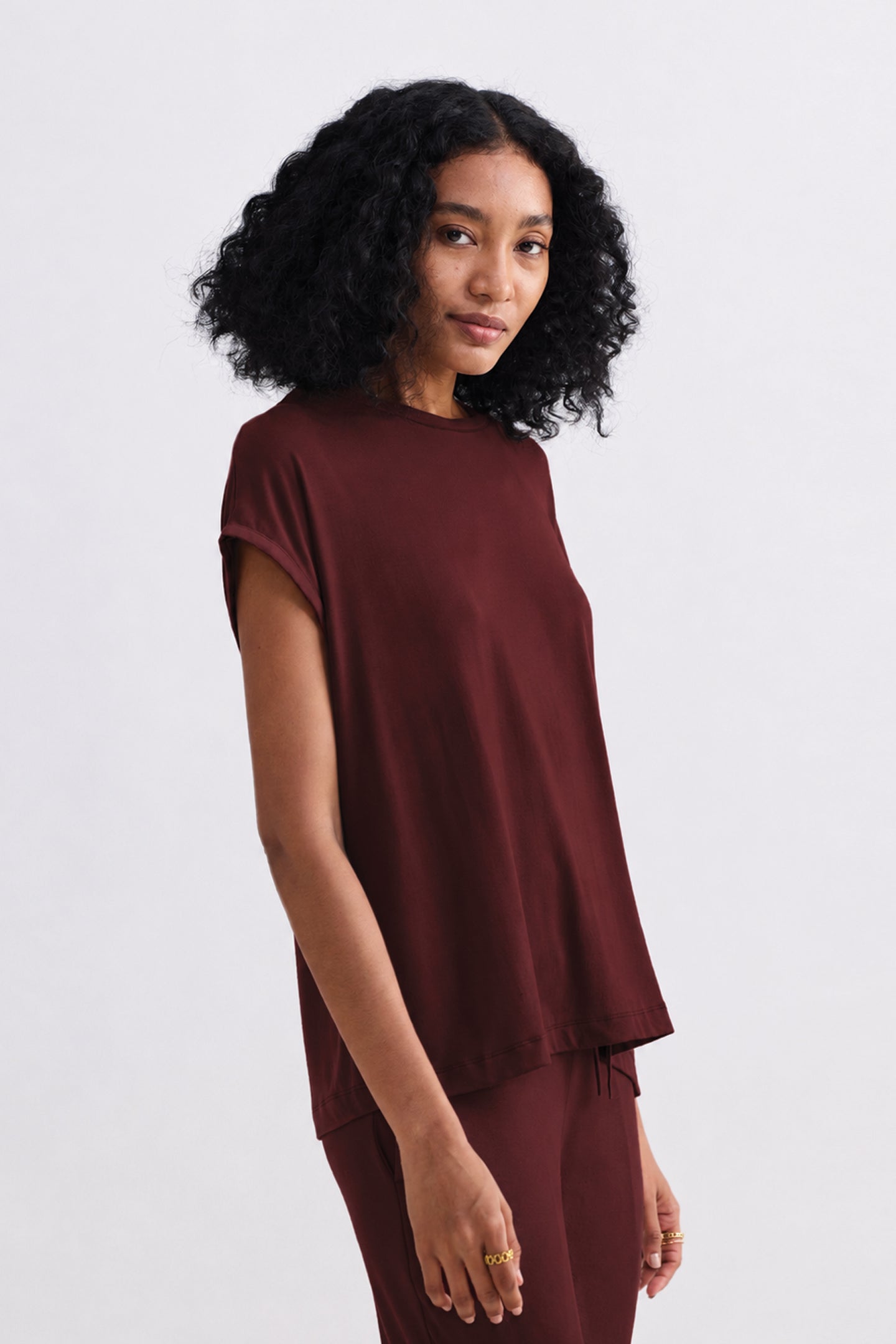 Relaxed Tee in Merlot