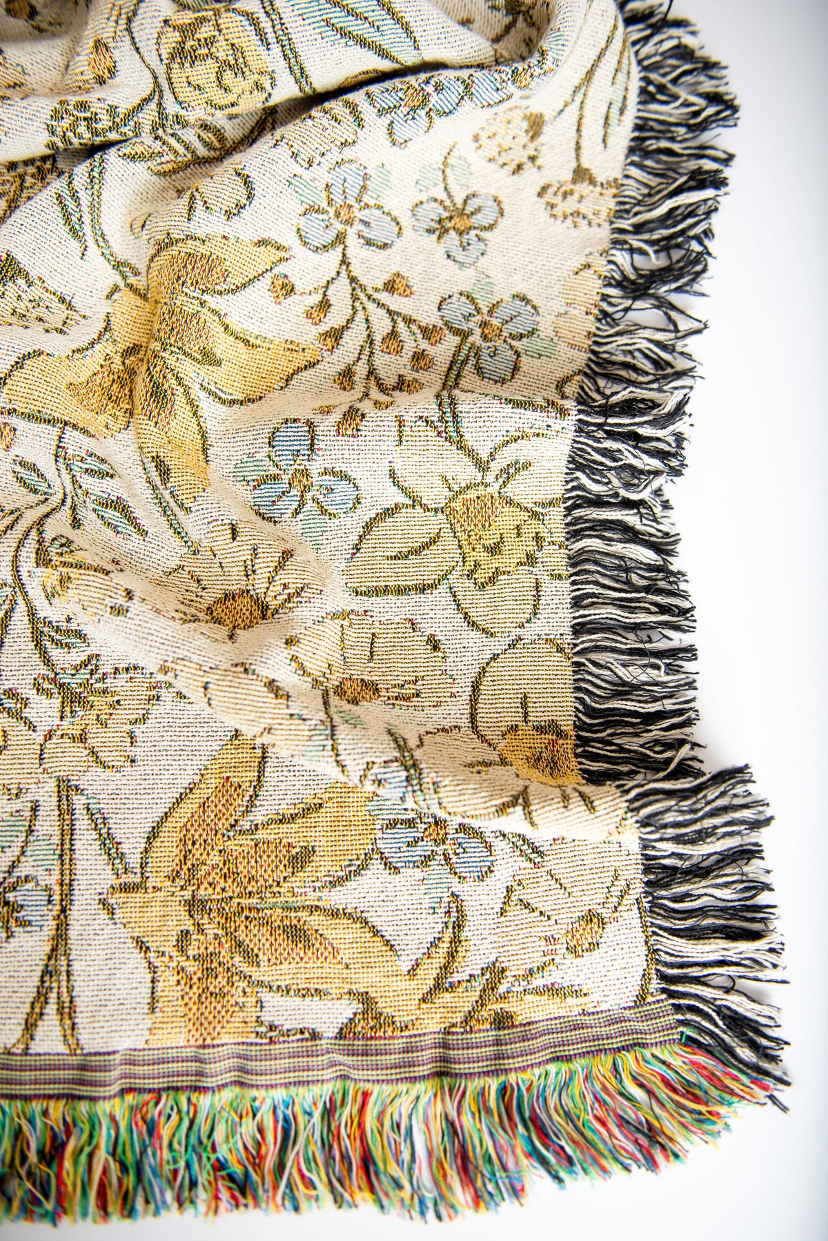 Lilly Floral Jacquard Woven Throw