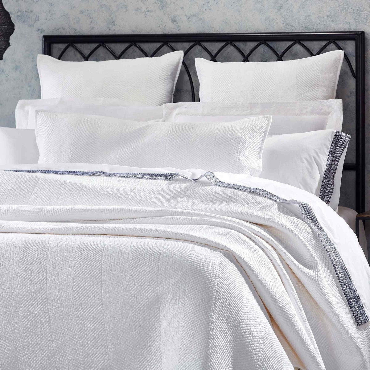 Clermont Diamond Velvet Quilt