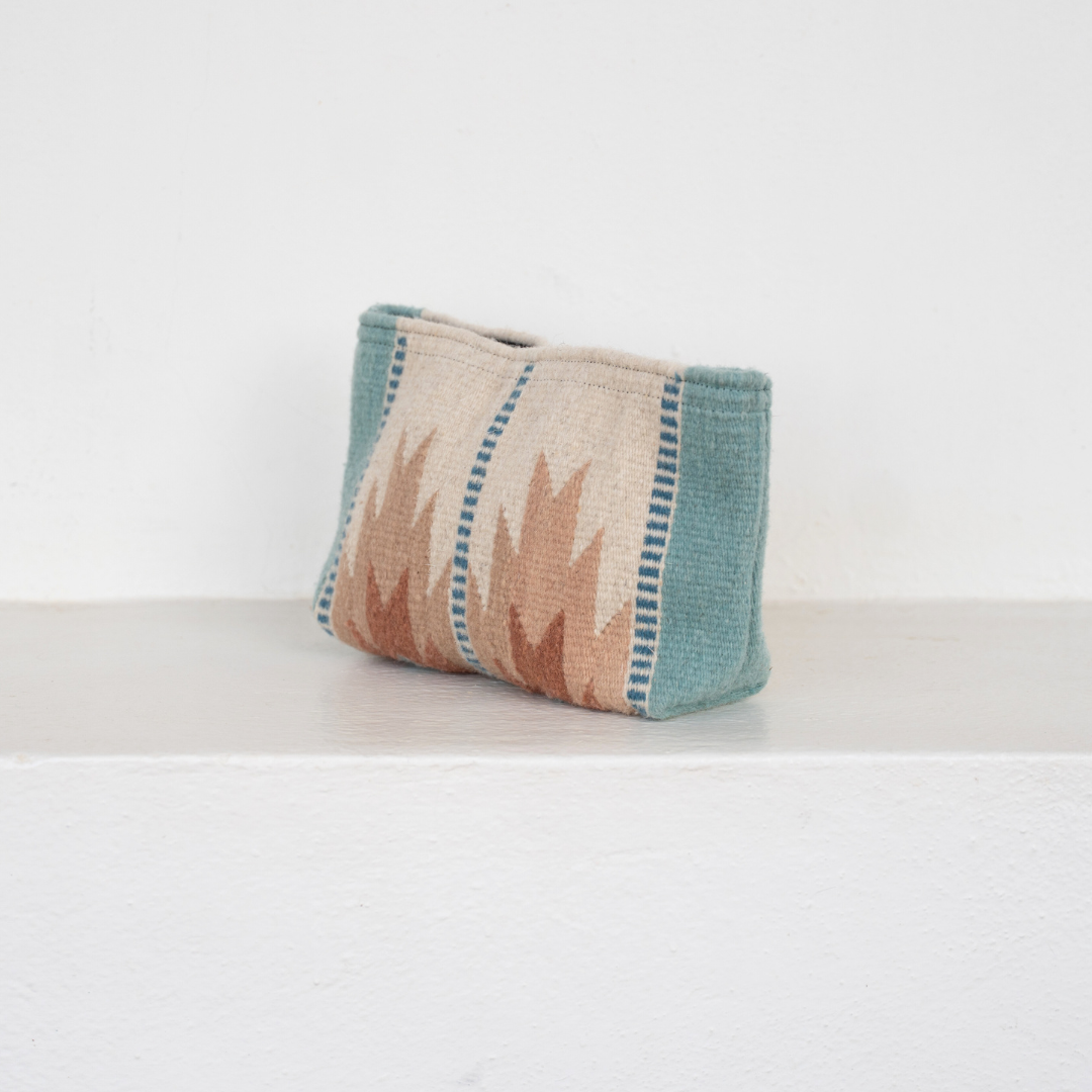 Cielo Rosa Pouch