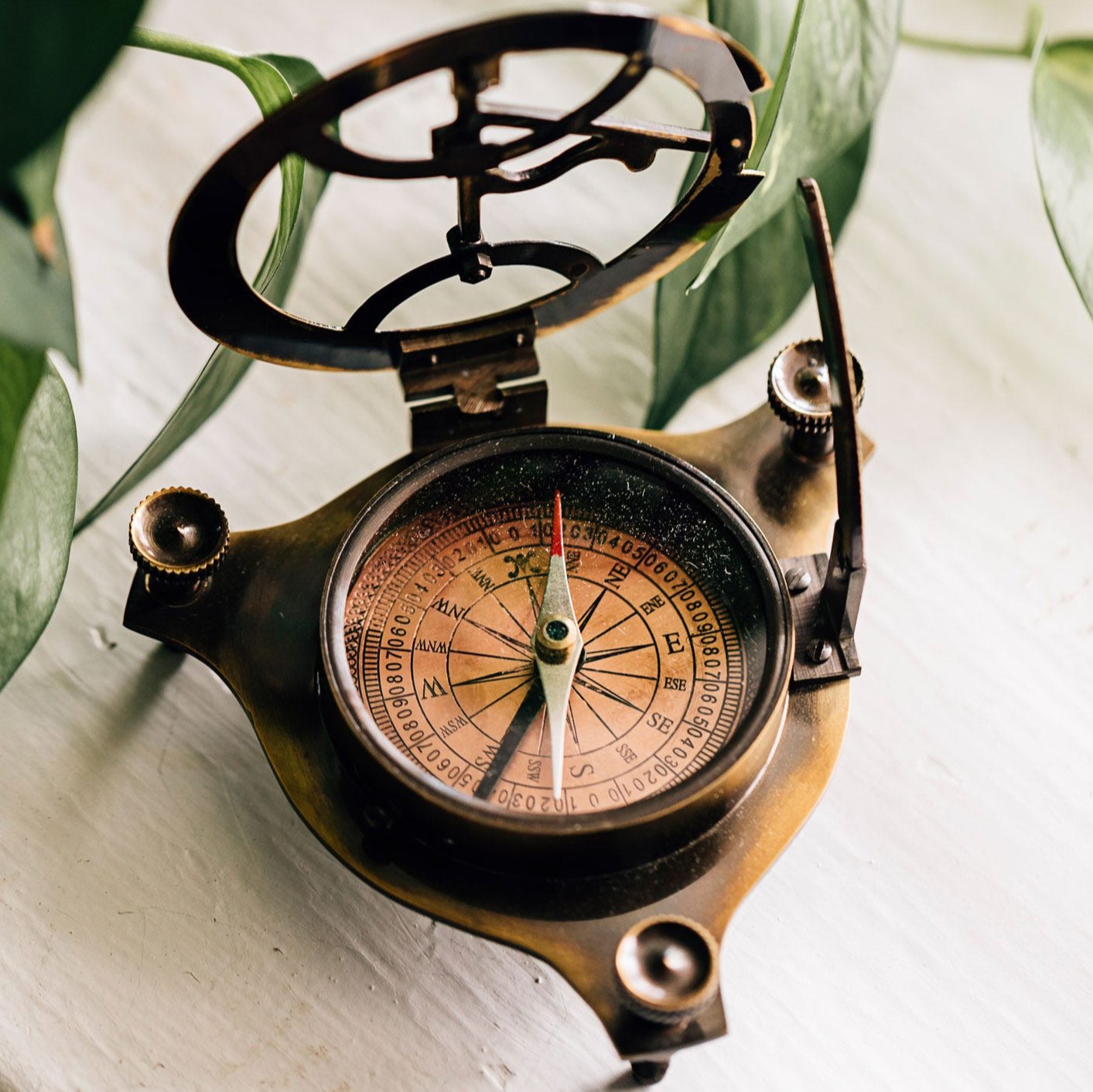 Sundial Compass
