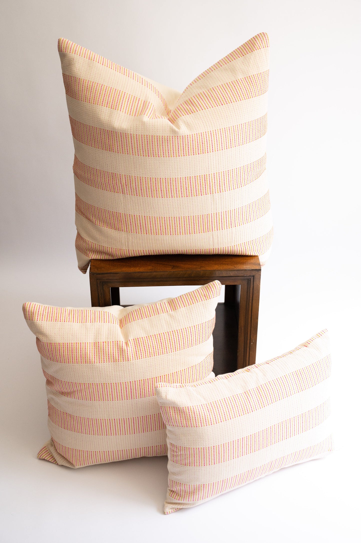 Ransia Handloom Pillow 24"x24"