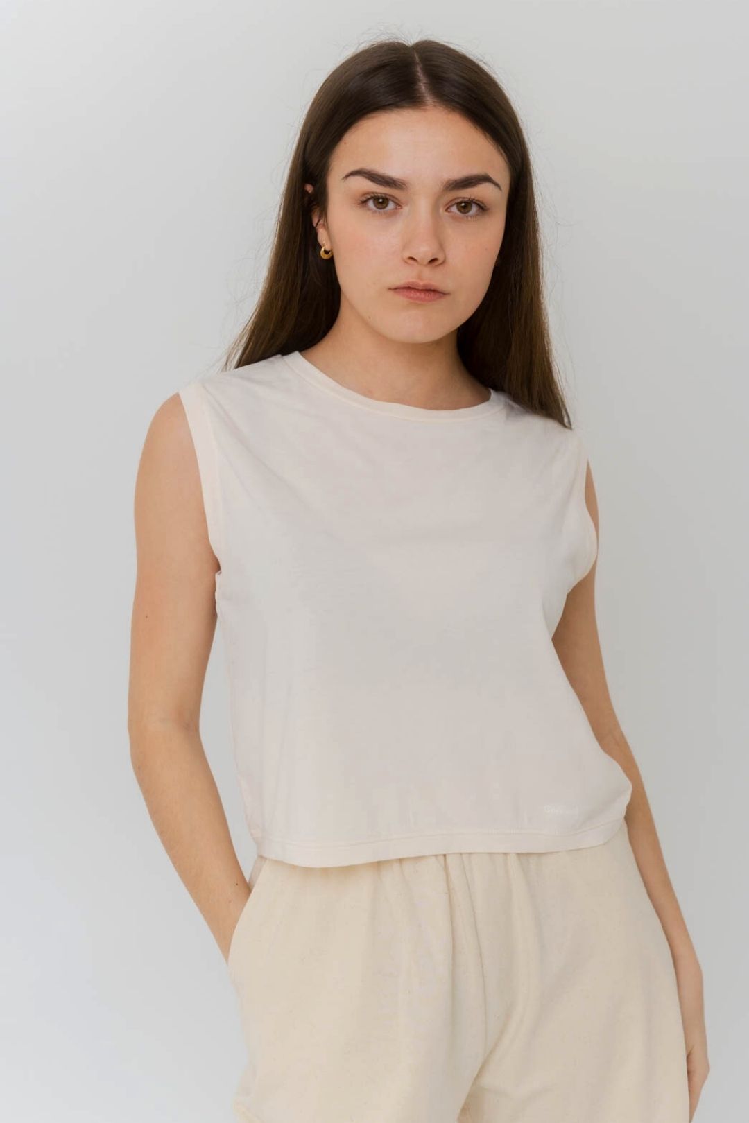 Camiseta crop sin mangas - Marfil Antiguo