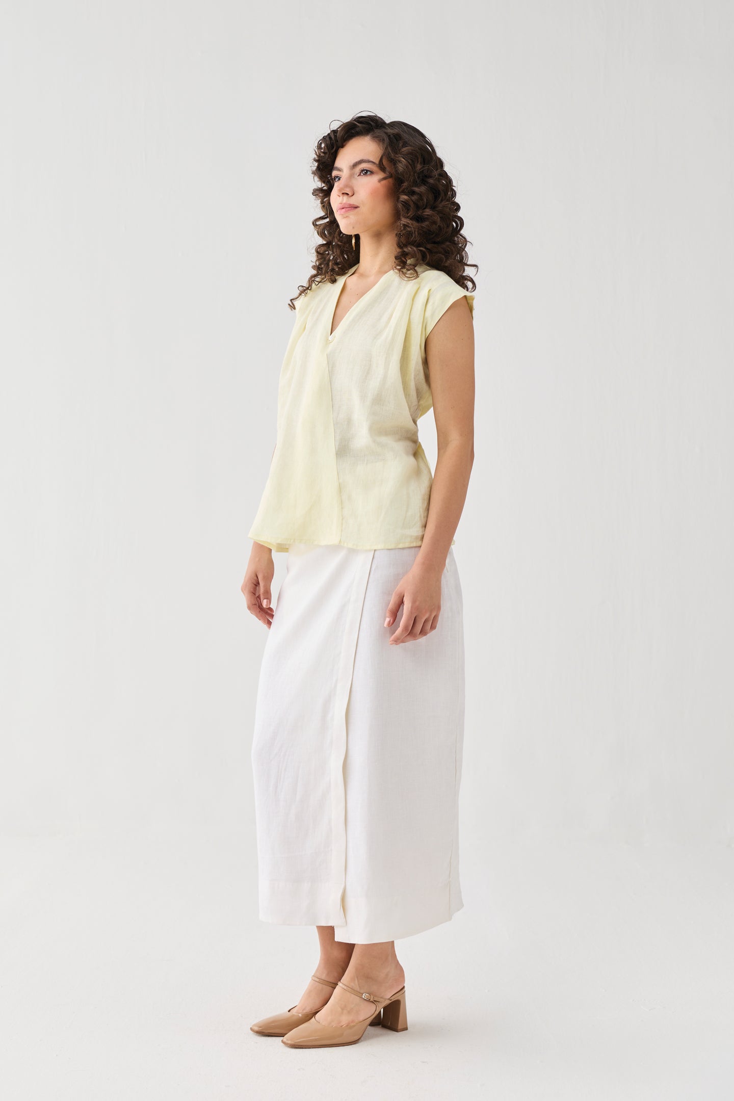 V-neck Overlap Top in Butter Lemon