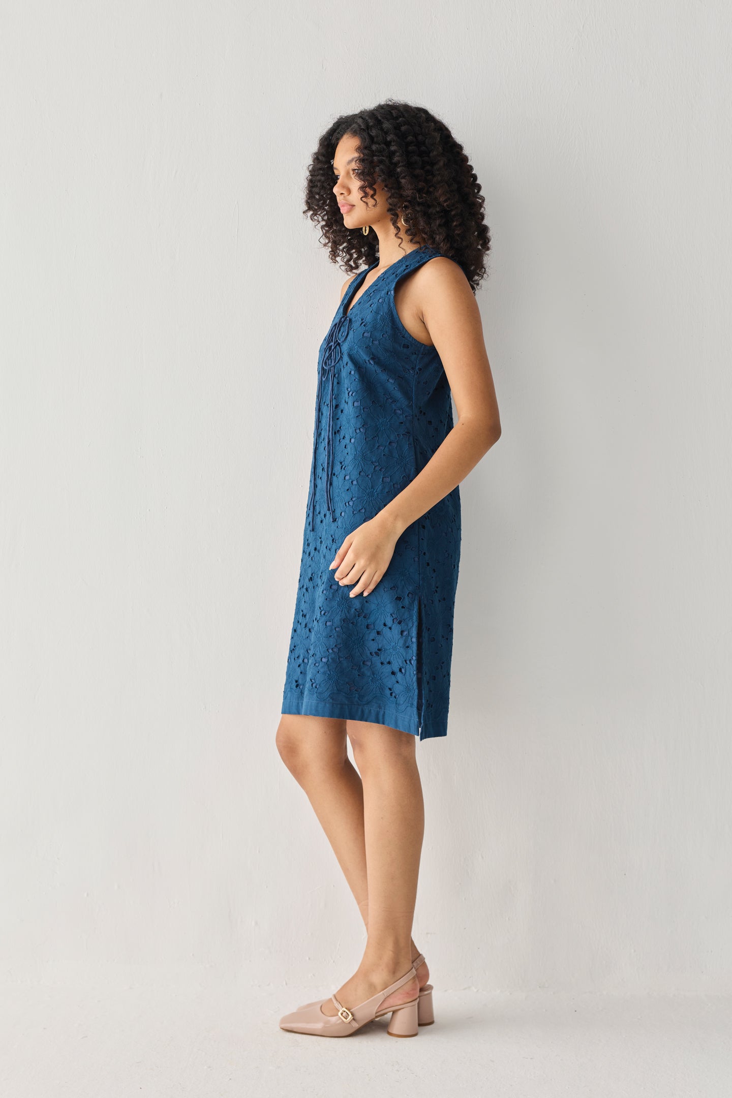 Sleeveless Knee-Length Dress in Blue