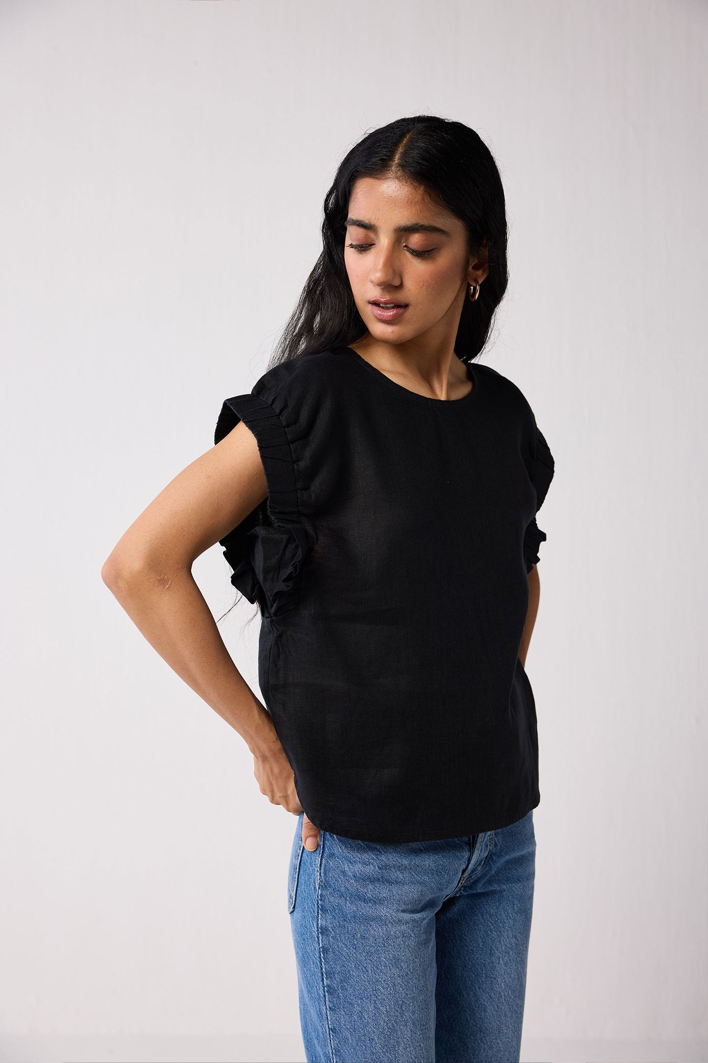 Hemp Top with Gathered Sleeve detail in Black