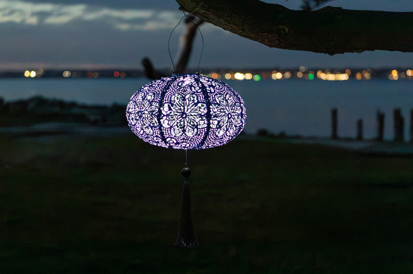 Soji Stella - Tassel Oval - 14" Solar Lantern