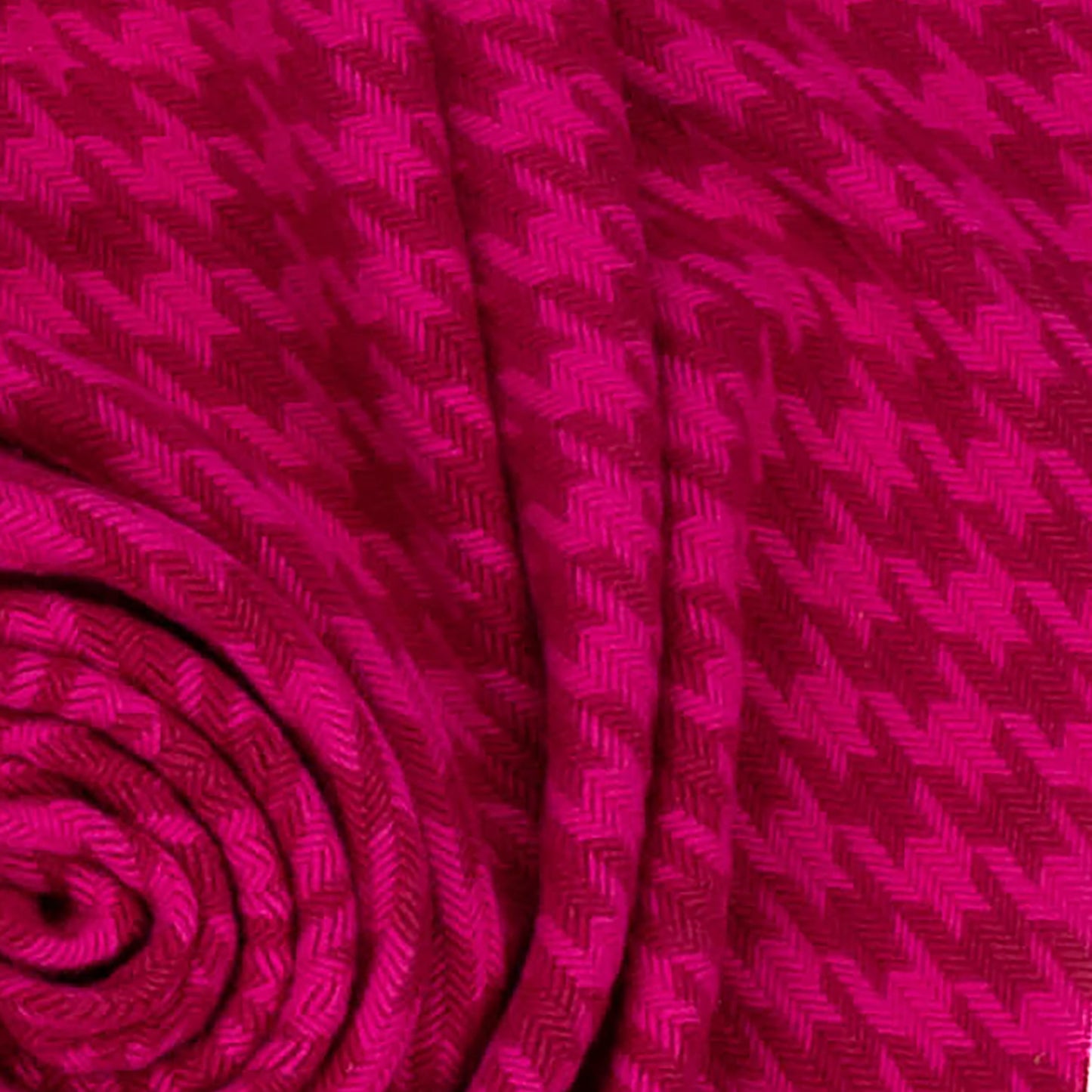 Southampton Home Naturally Weighted Houndstooth Throw - Pink
