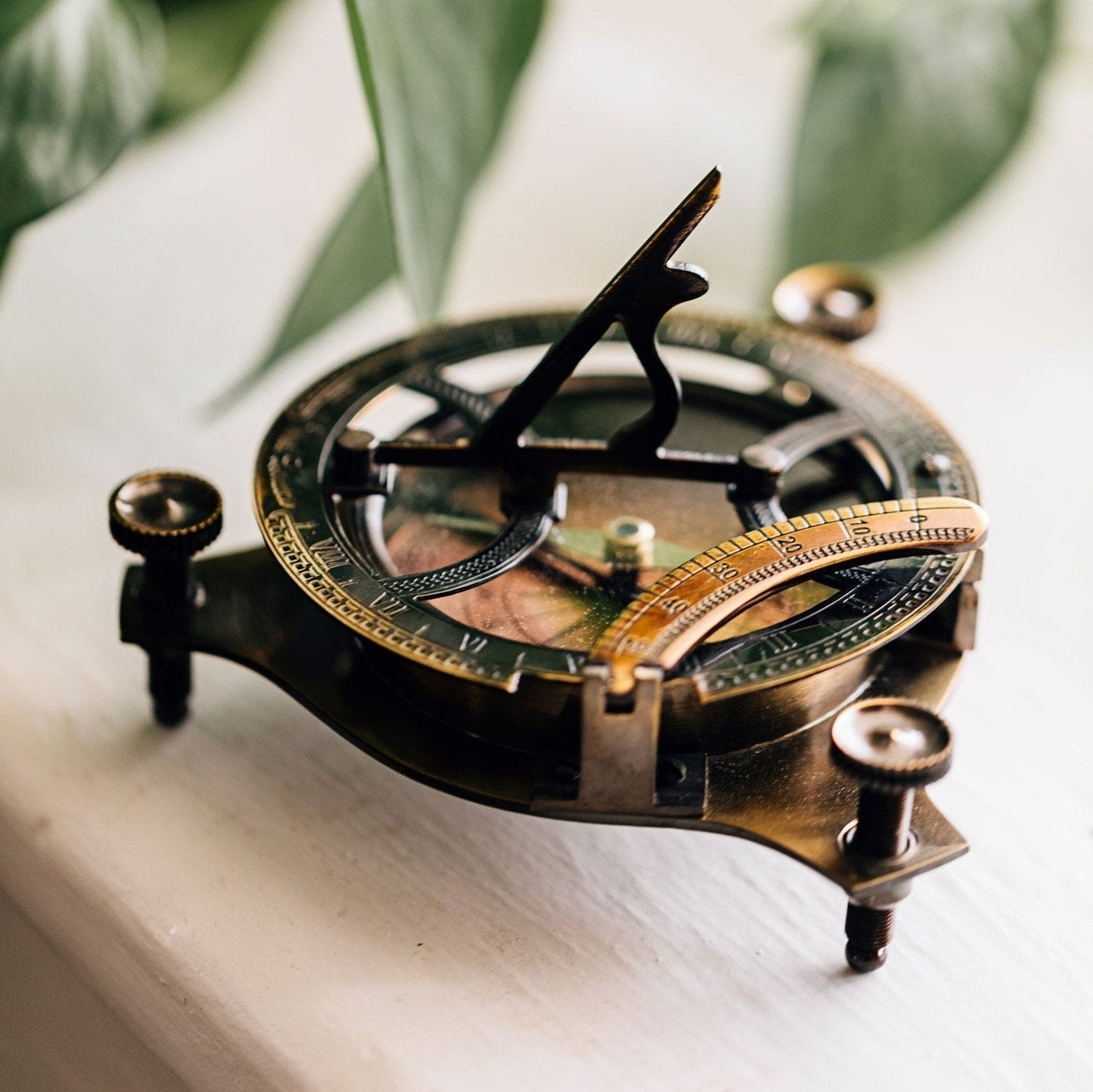 Sundial Compass