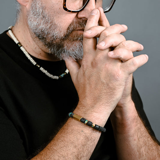 Man wearing beaded bracelet and necklace set, quality jewelry for men, fashion men's jewelry, jewelry brands