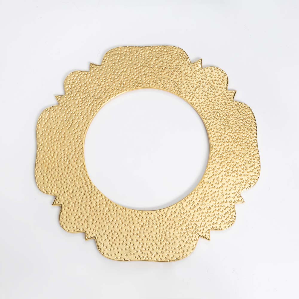 Chantilly Charger Gold