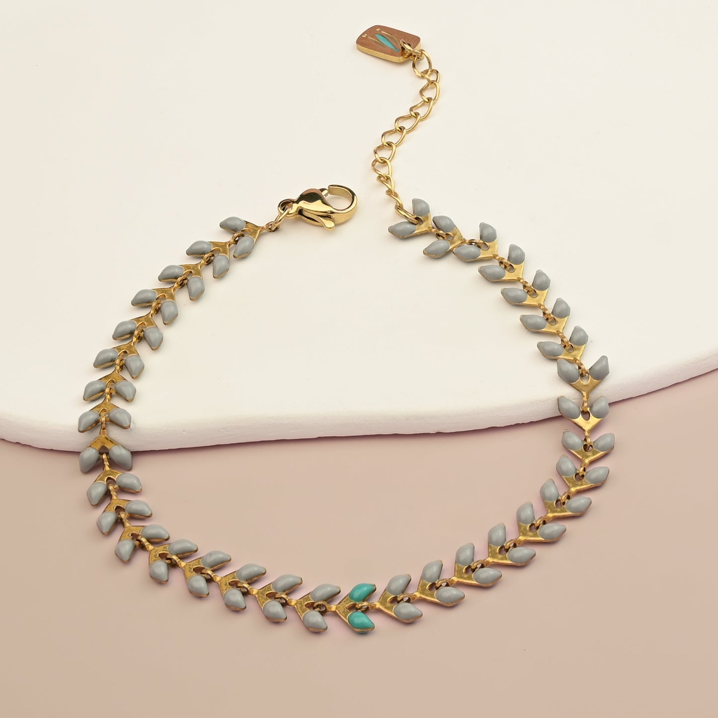 Against the Current Bracelet Gold