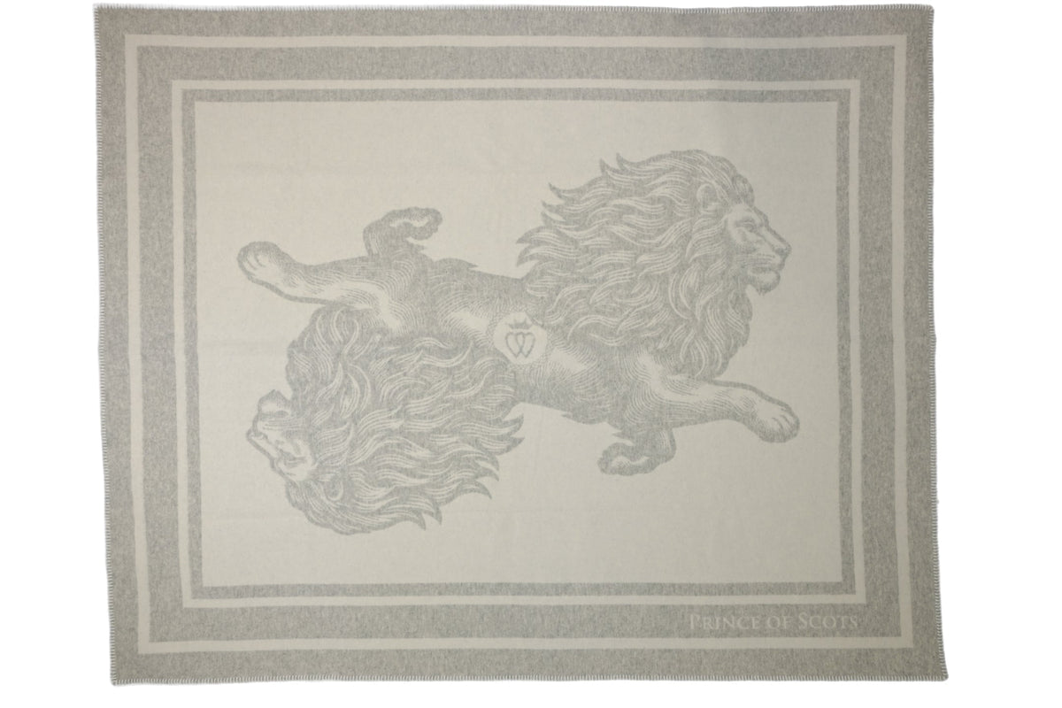 The Royal Mane Throw – Extra-Fine Italian Merino Wool