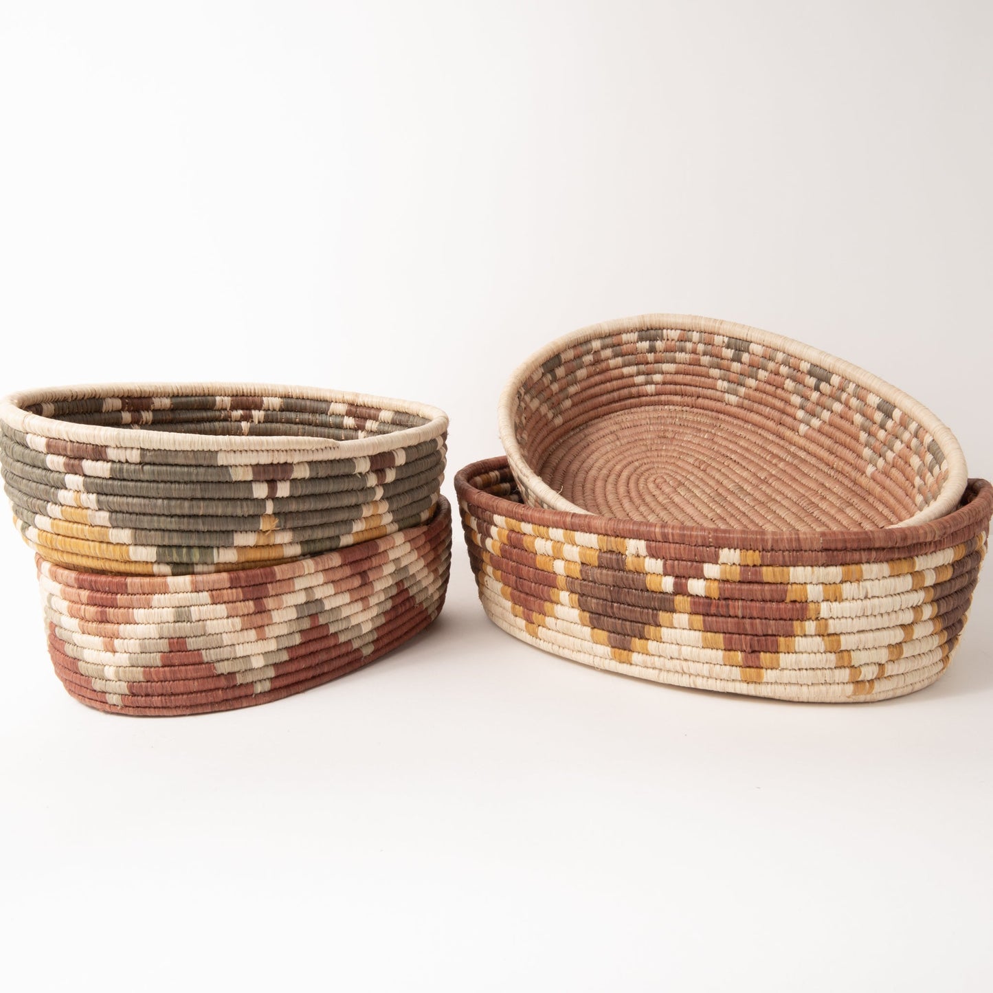 Diamond Bread Basket ~ Elevate Collection