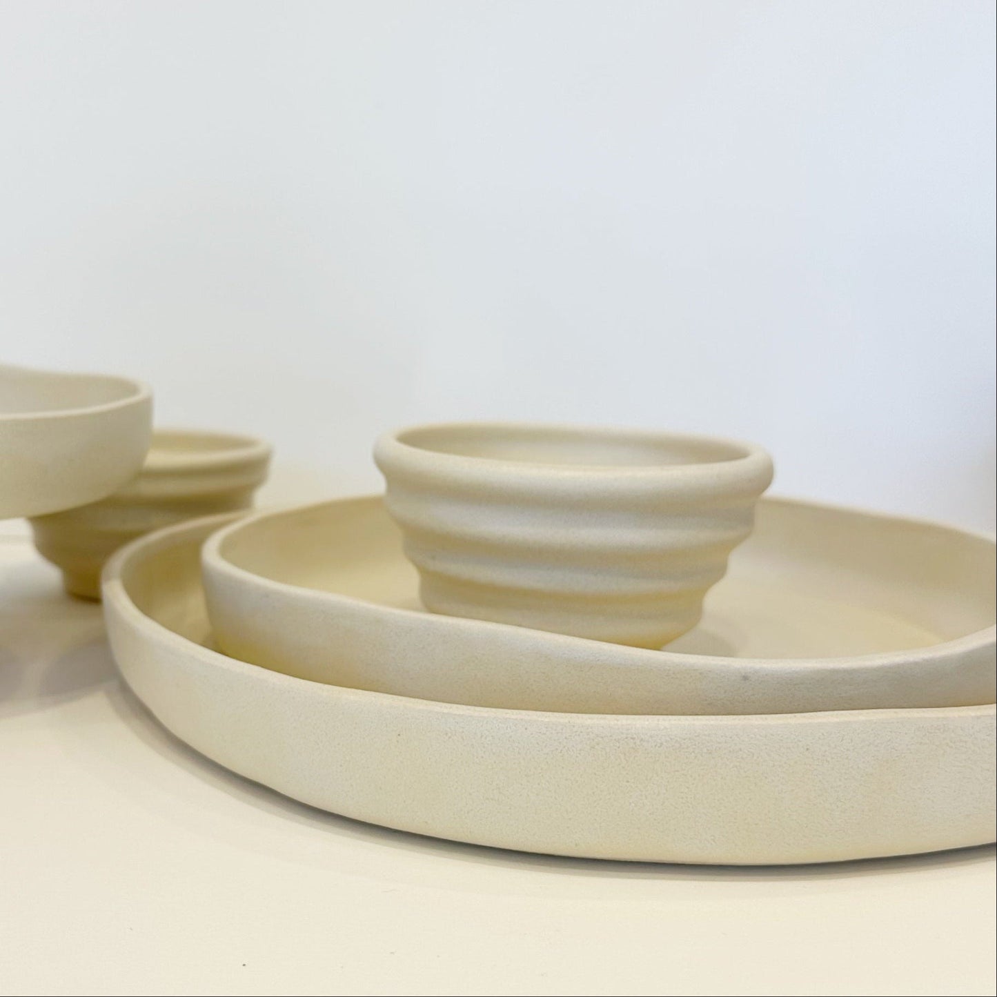 PLATES BUNDLE White Cloud. (Sizes 8.5 and 6 inches)