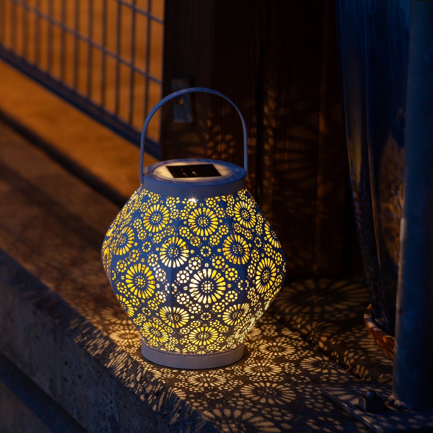 Metal Daisy Solar Lanterns - 2-Pack