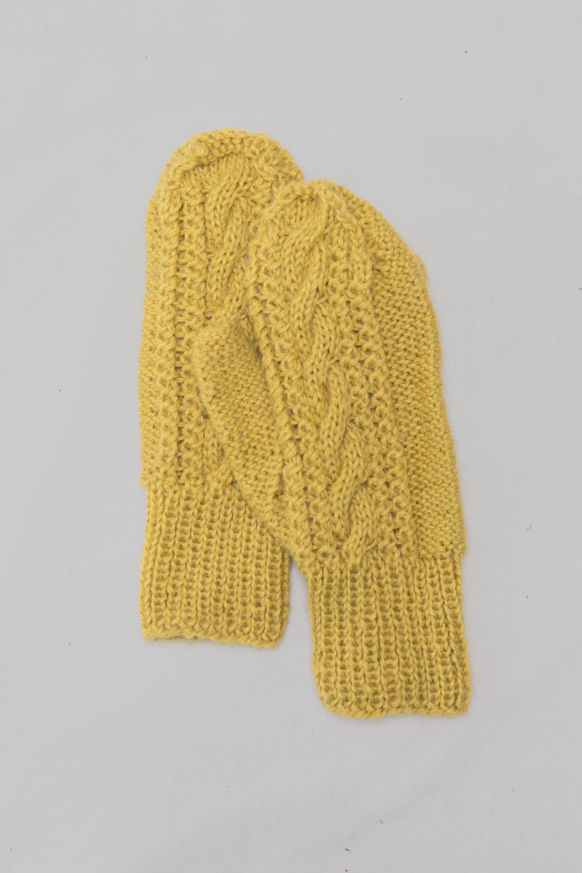 Wayra Cable Mittens