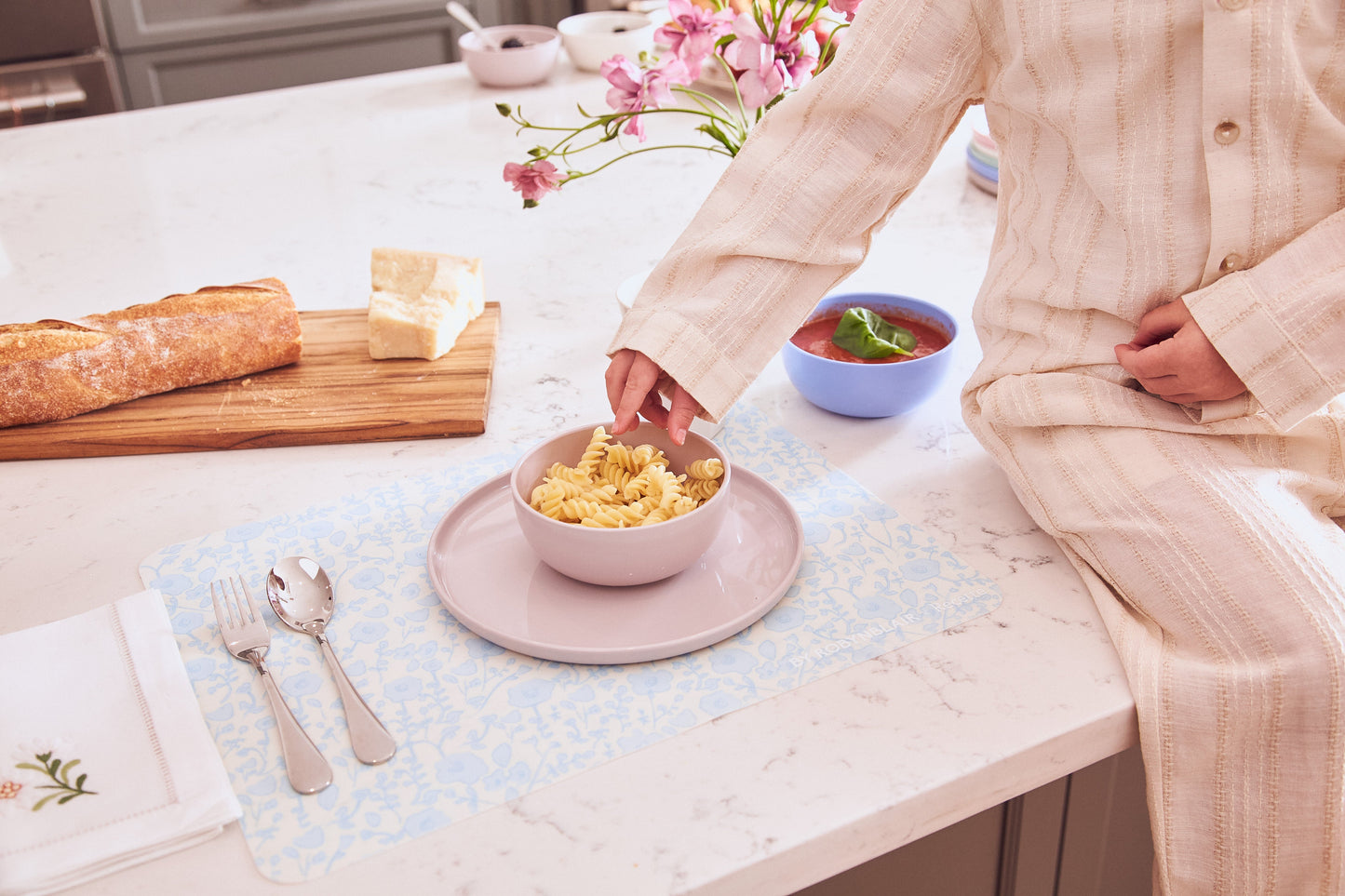 2 Placemats | Blue Toile | by robynblair x Recette