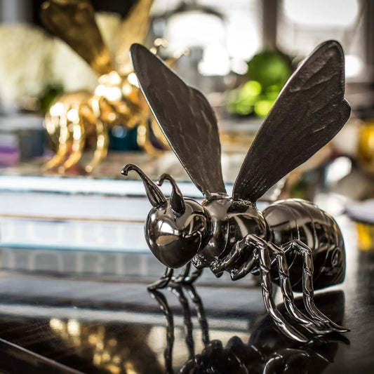 Queen Bee Black Nickel