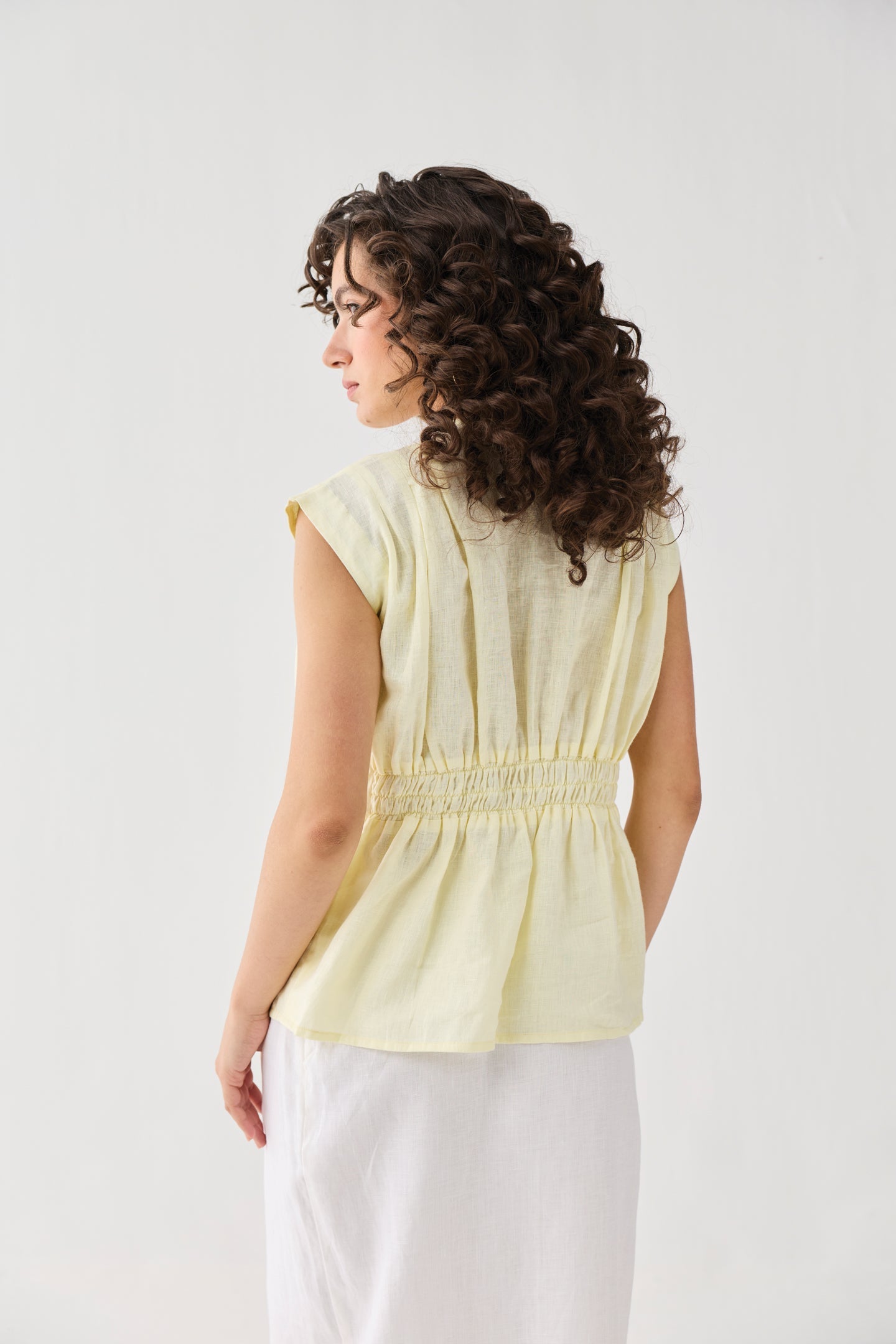 V-neck Overlap Top in Butter Lemon