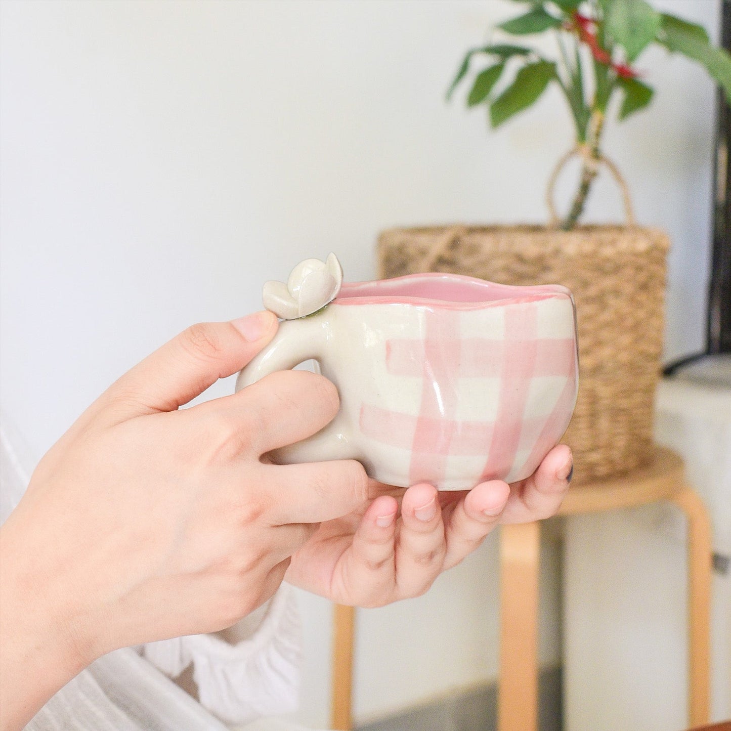 Handmade Ceramic Cups - Daisy (Pink), 200ml