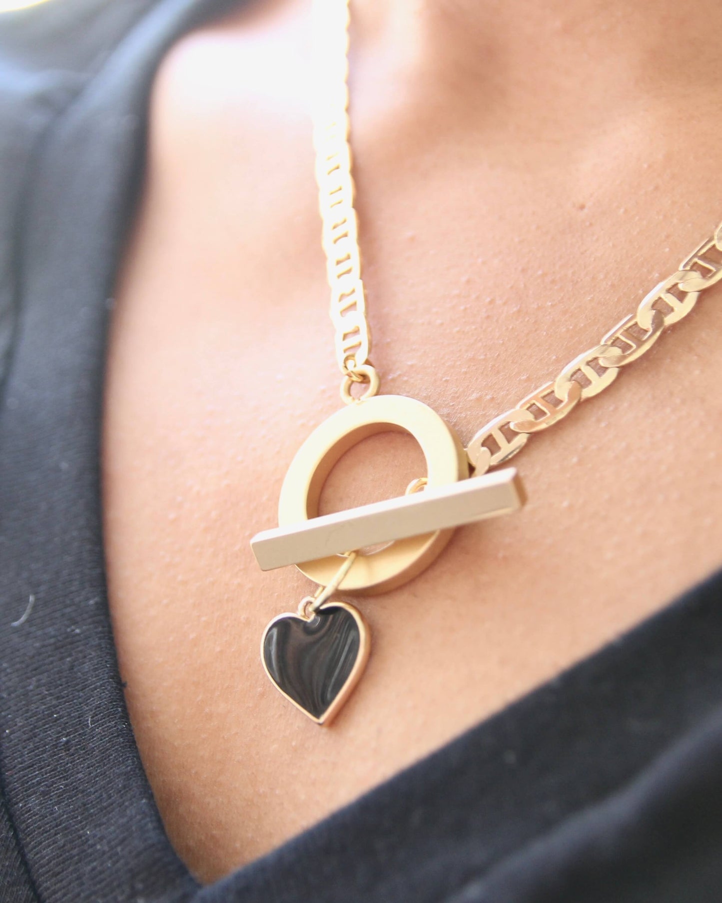 Gold Crush Black Heart Necklace | 18k Gold | Nickel-Free