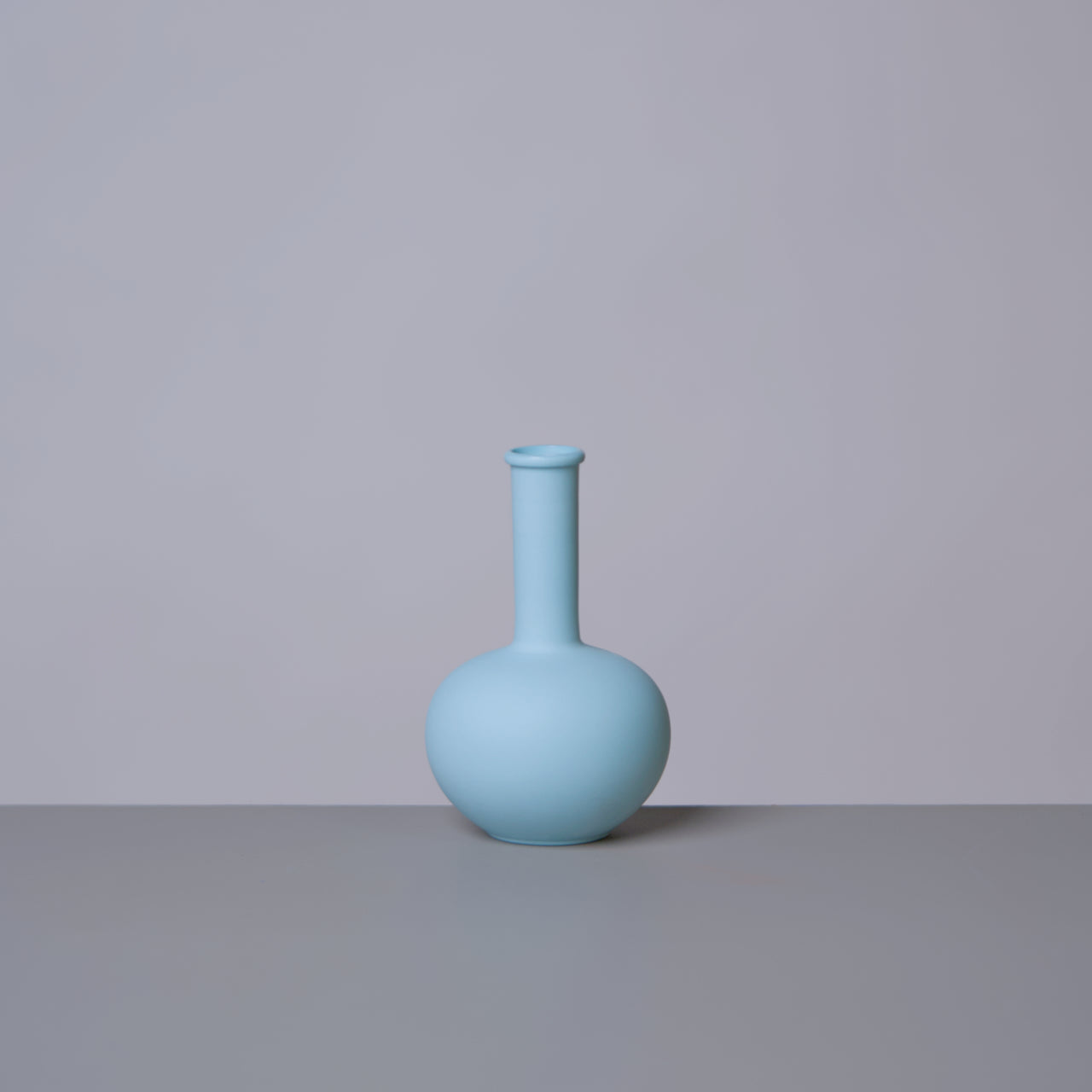 Matte Porcelain Mini Beauty Vase