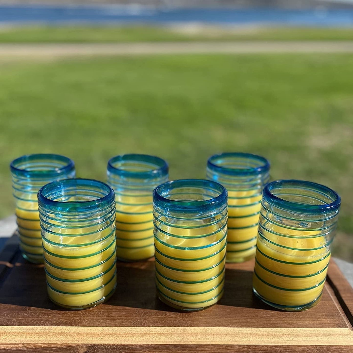 Set of 6 Glasses with an Aqua Spiral Design