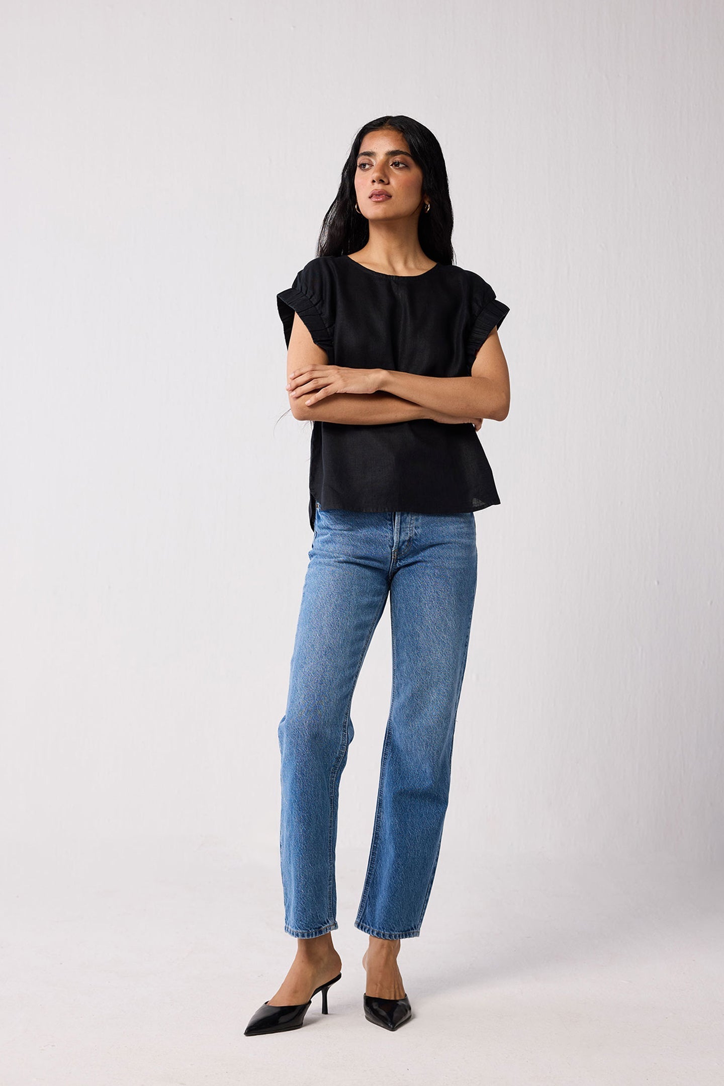 Hemp Top with Gathered Sleeve detail in Black