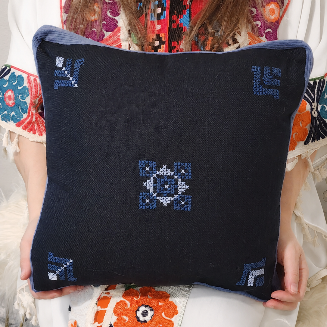 Feathers Pillow Cover - Blue