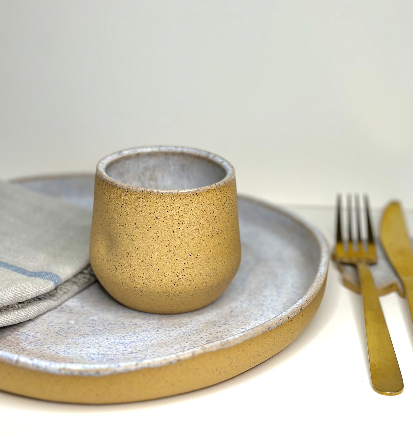 PLATE Ocean Sand. (Size: 11 inches)