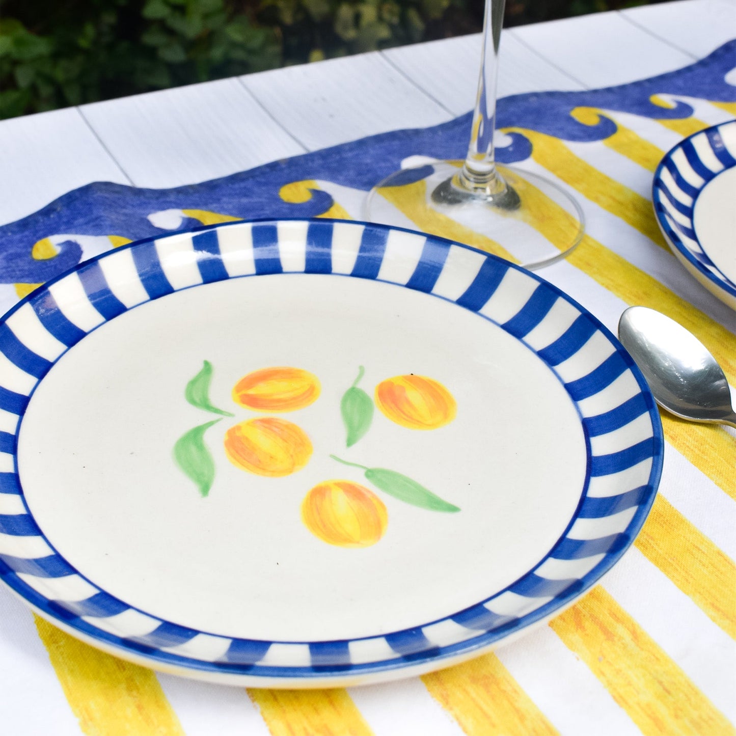 S/2 Dessert Plates - Clemente