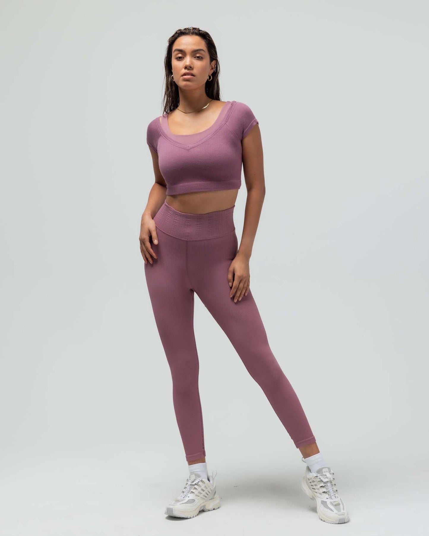 RIBBED CAP SLEEVE CROP TOP