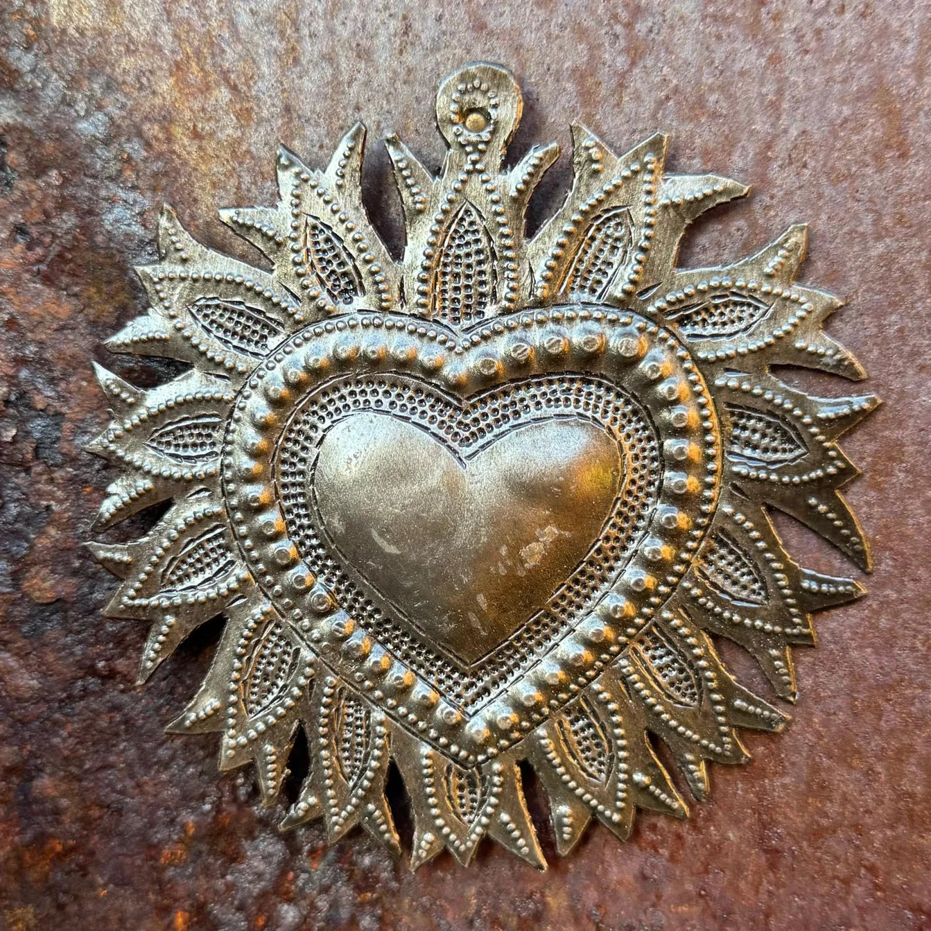 Artisan Handmade Sacred Heart with Flowers Wall Accent 4"