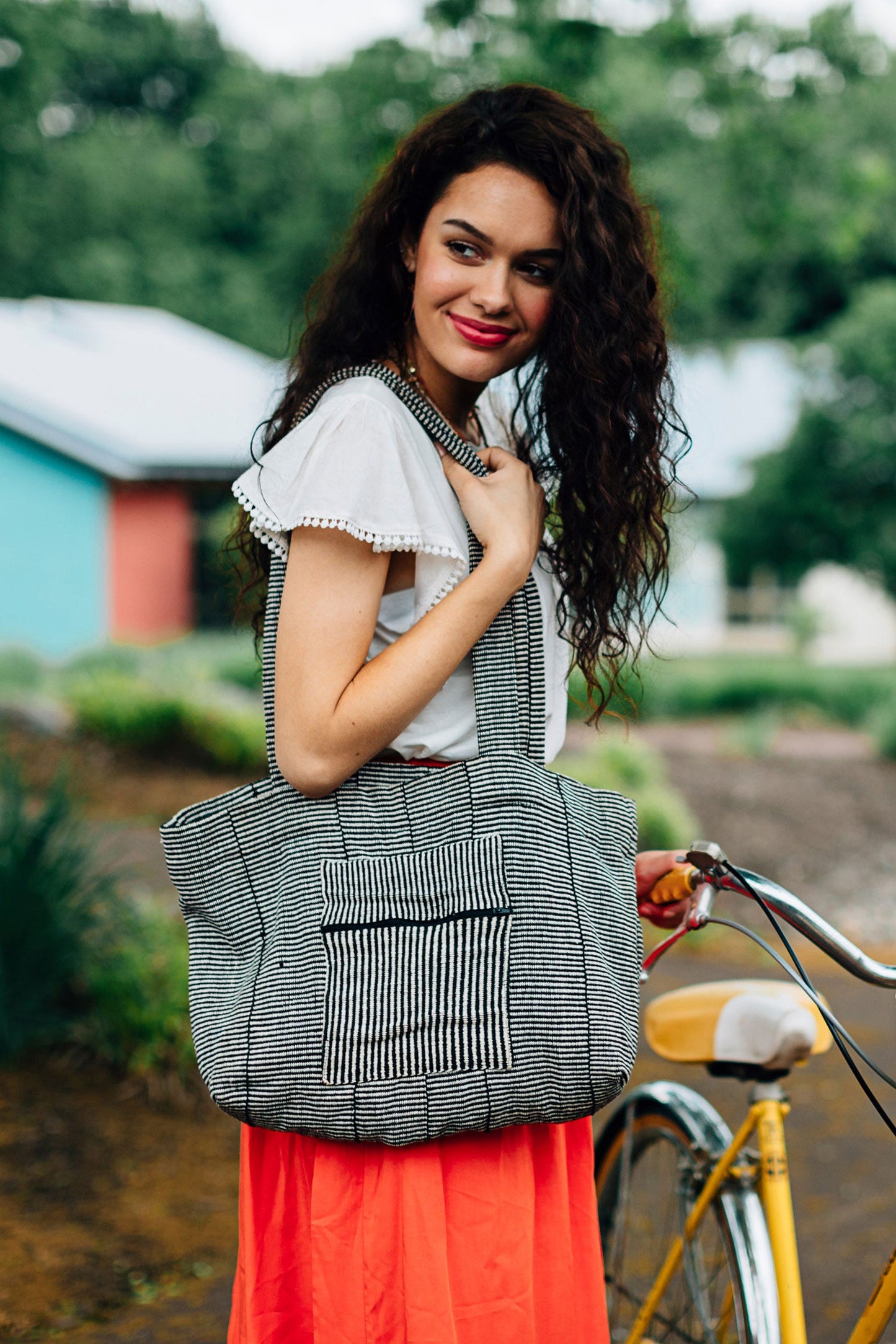 Cotton Weave Tote to Go