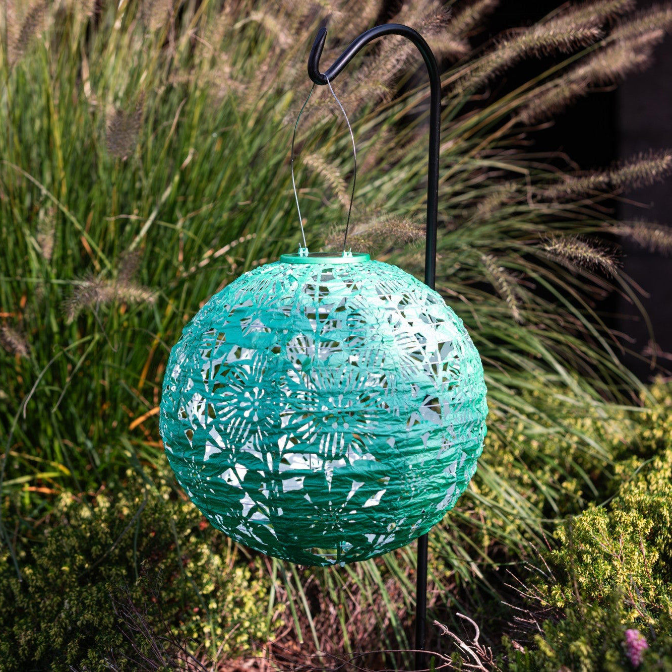 Soji Stella - Globe Sunflower - 12" Solar Lantern