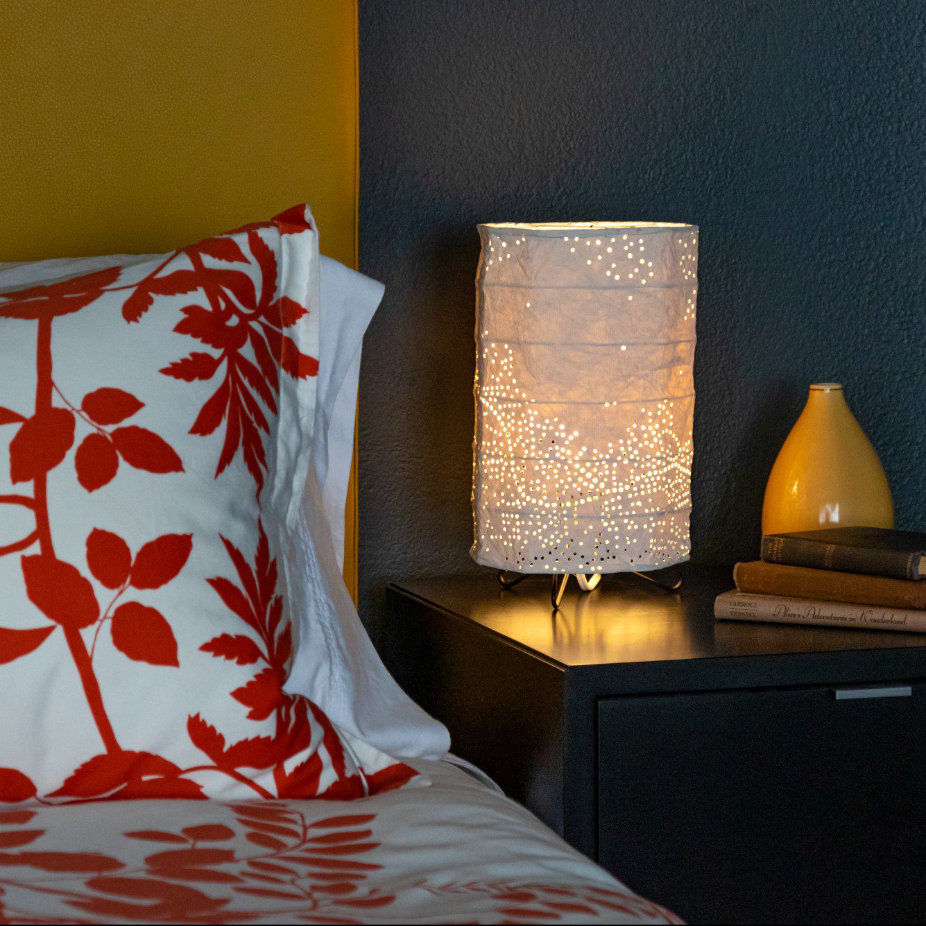 Soji Stella Solace Cylinder Northwest Table Lamp