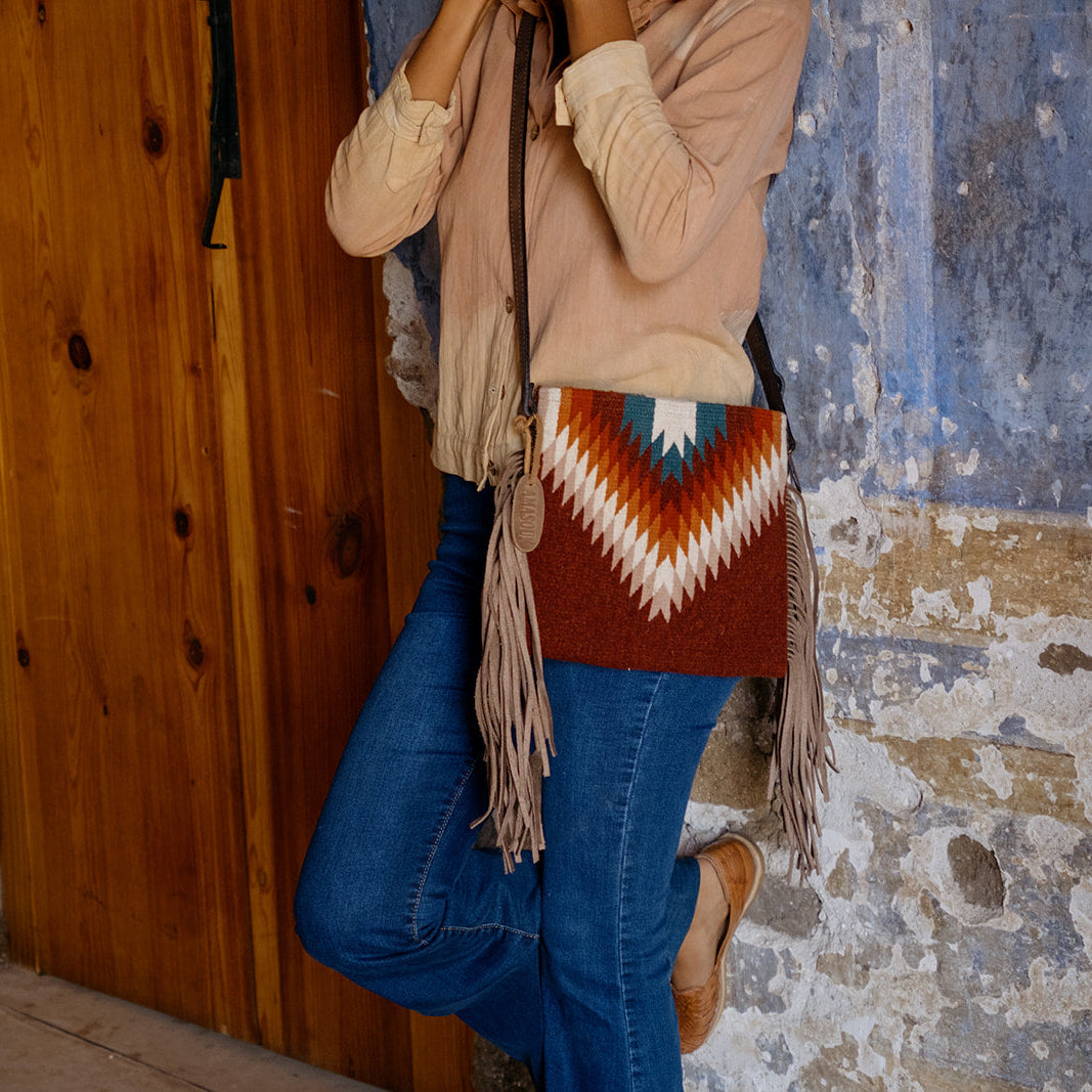 Vuelo Fringe Crossbody