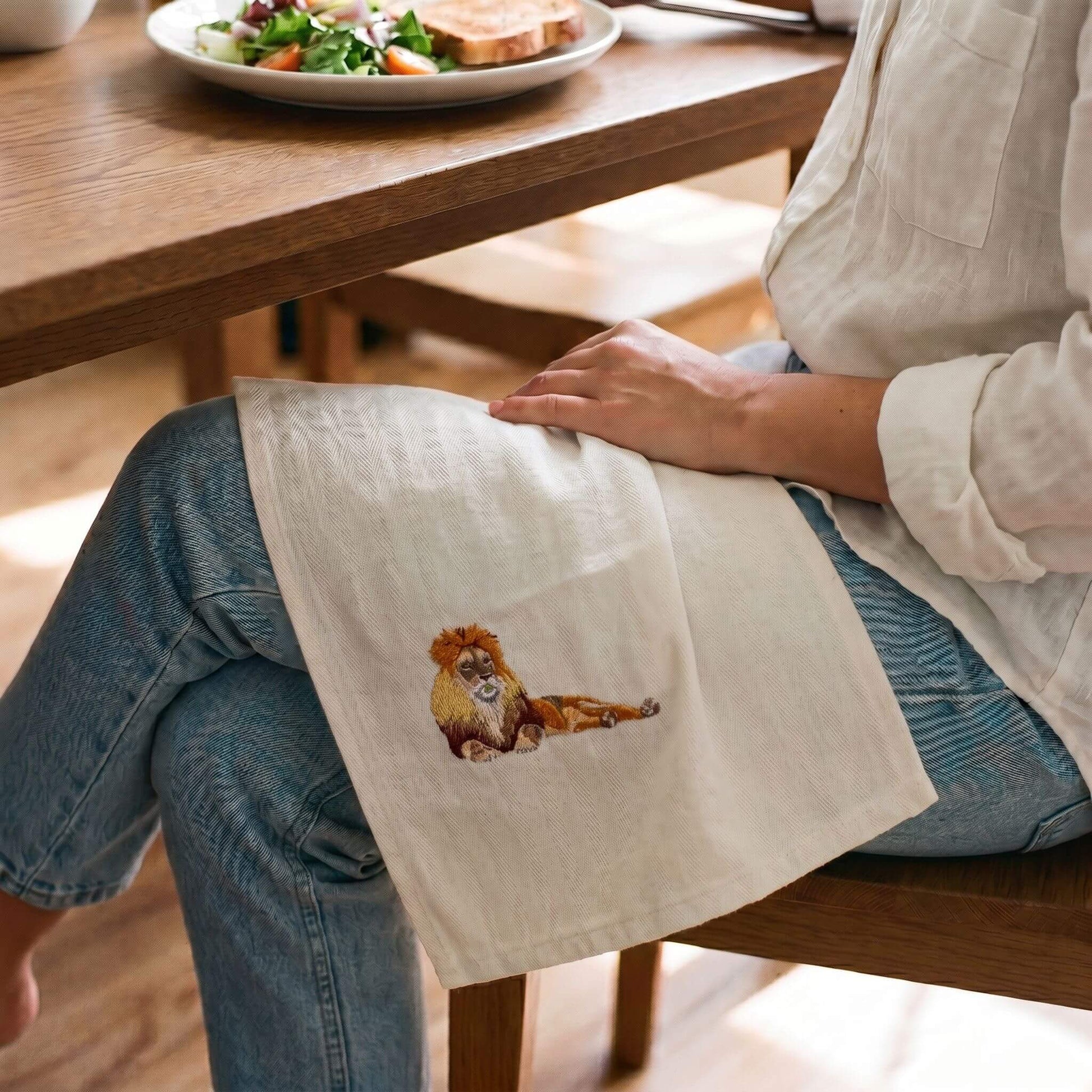 African Wildlife Embroidered Cotton Napkins - Handmade #animals_lion