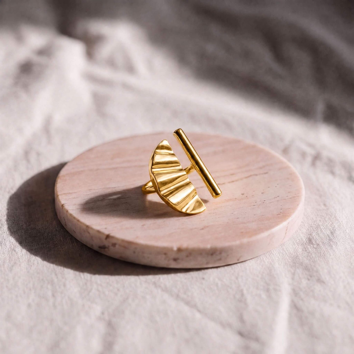 Bar and Shell Semicircle Ring | Nika - EcoDunia