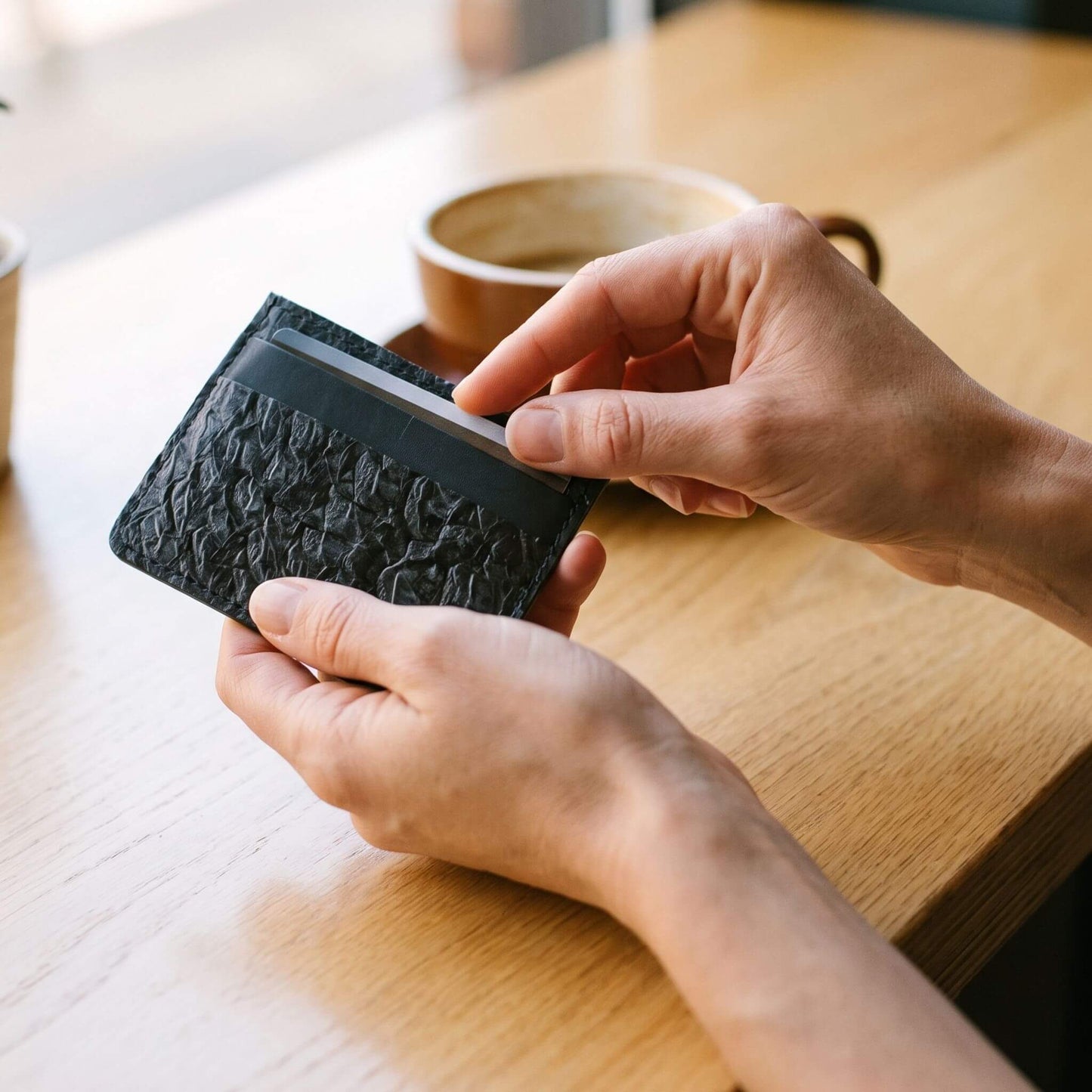 Fish Card Holder Wallet, Unisex Leather Card Case - EcoDunia #color_black