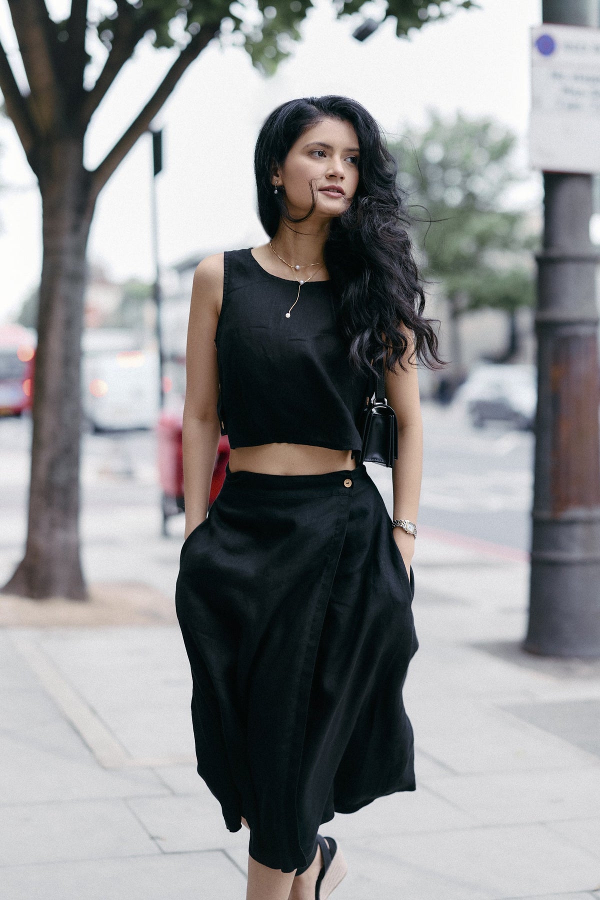 Boxy Crop Top in Black Moodshot
