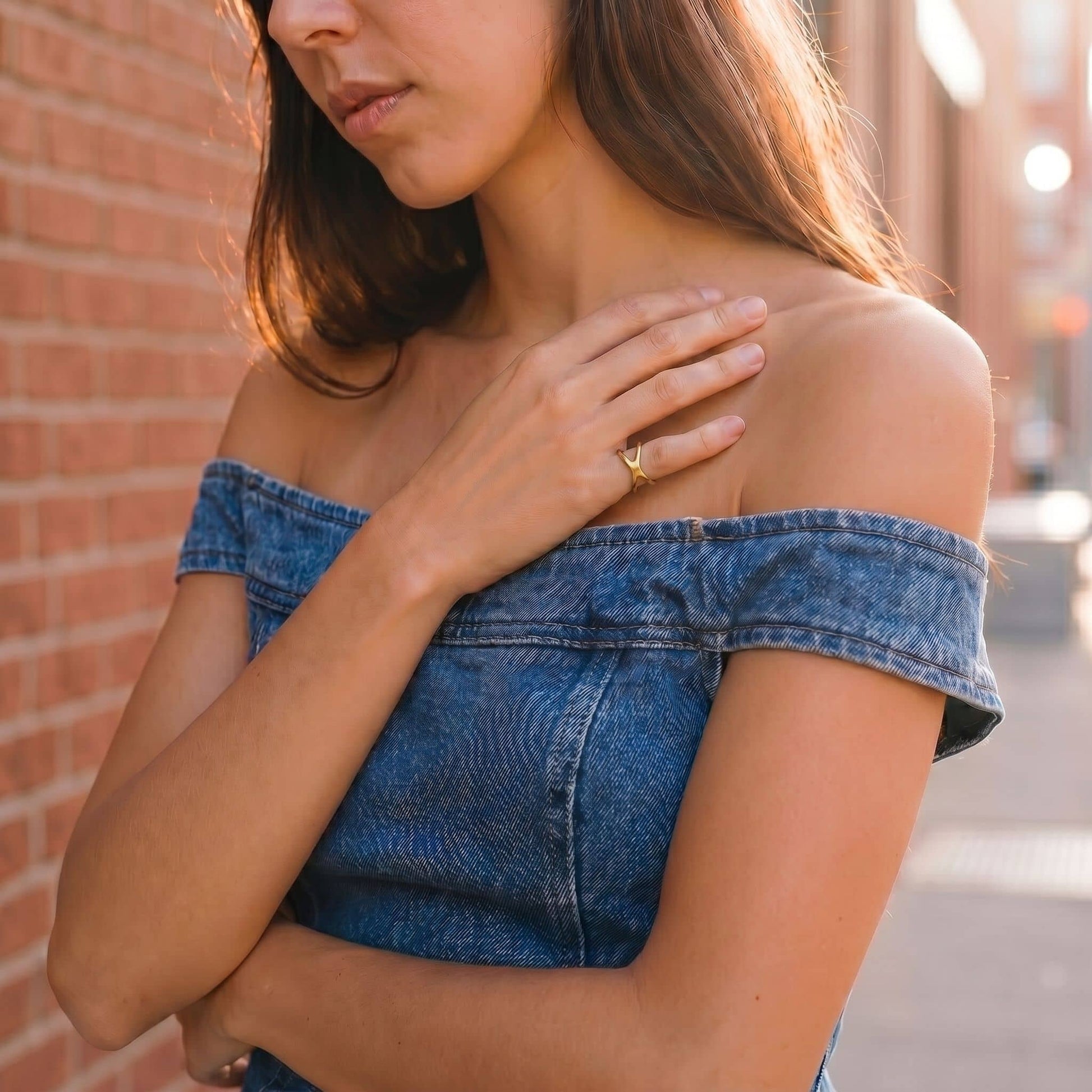 Brass Crisscross Crossover Ring | Adili Ecodunia