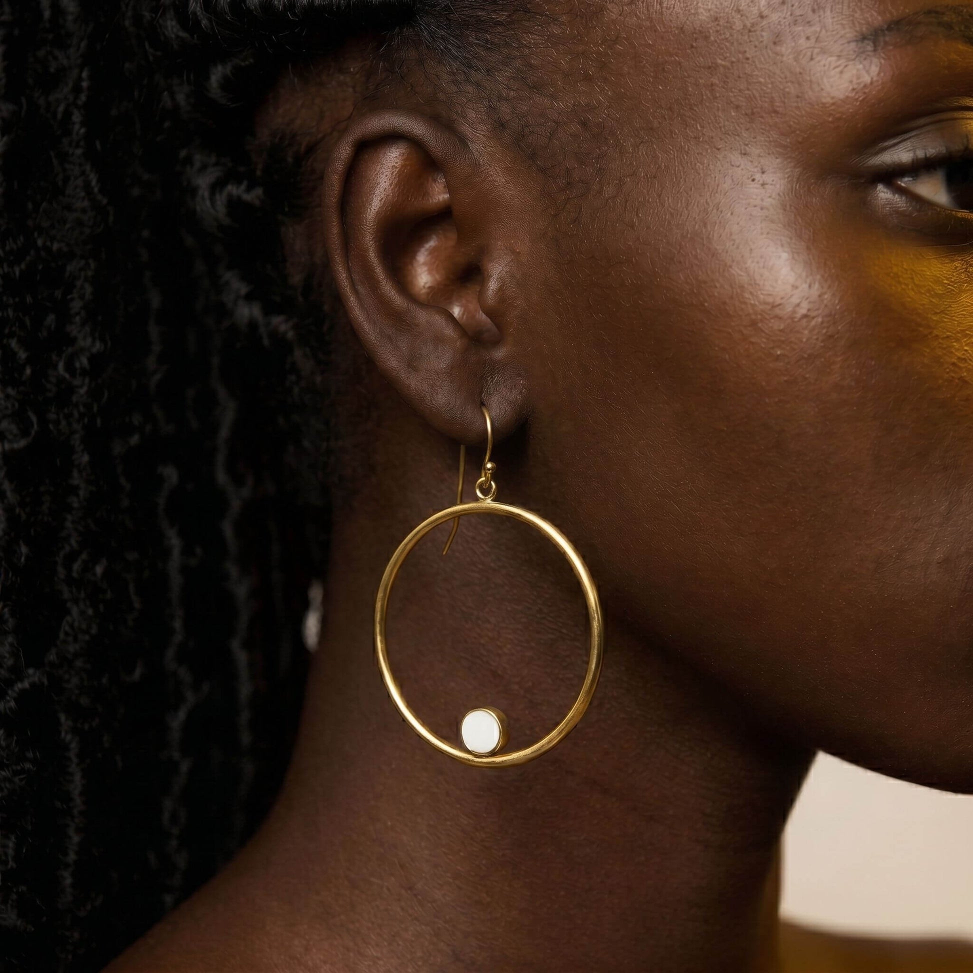 White Brass Hoop with Horn Accent Earrings | Lozi #color_white