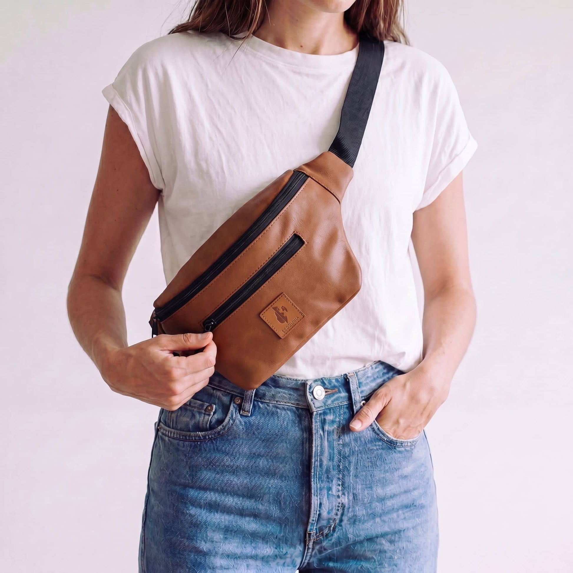 Dark Tan Vegan Crossbody Fanny Pack #color_brown