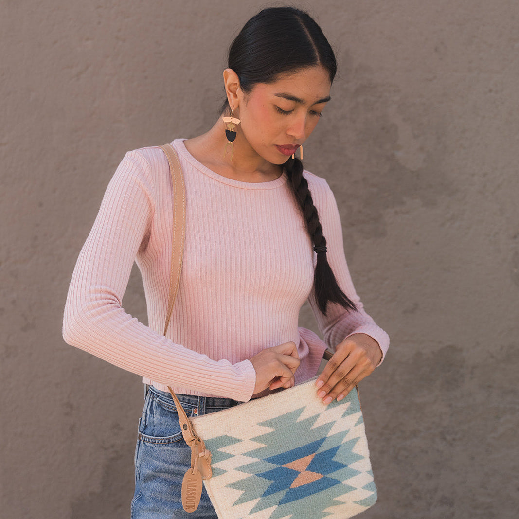 Viento Dulce Crossbody