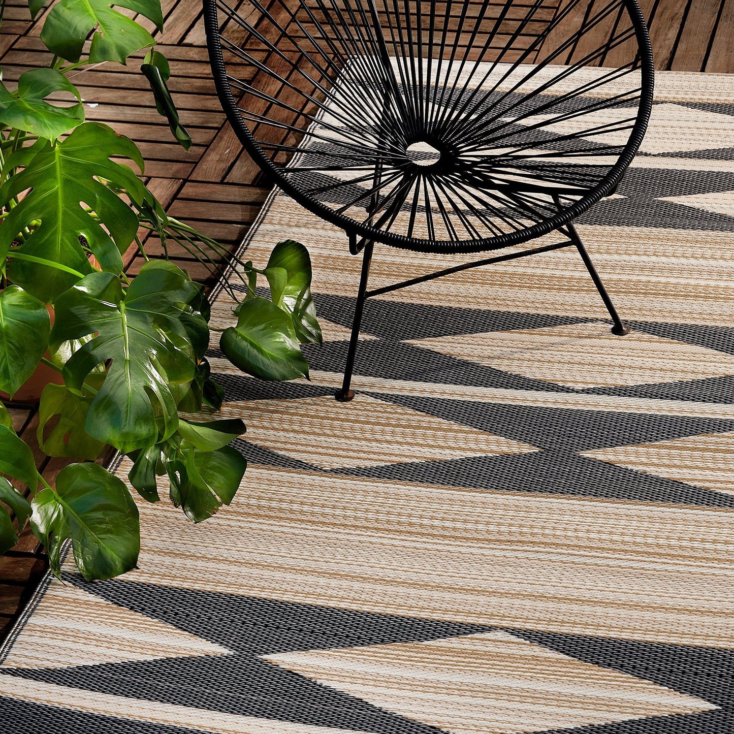 Cairo - Natural & Black Outdoor Rug for Patio